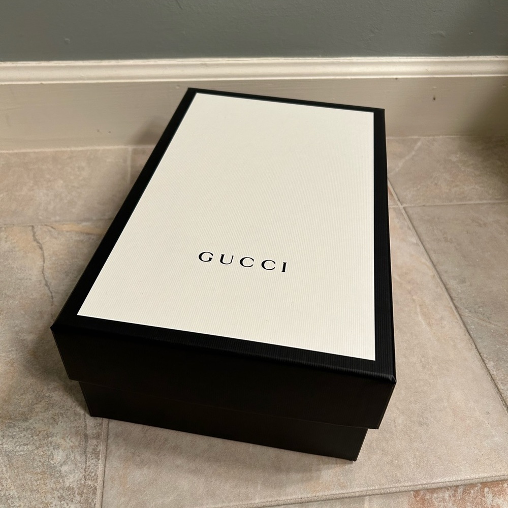 Gucci shoe box (empty)